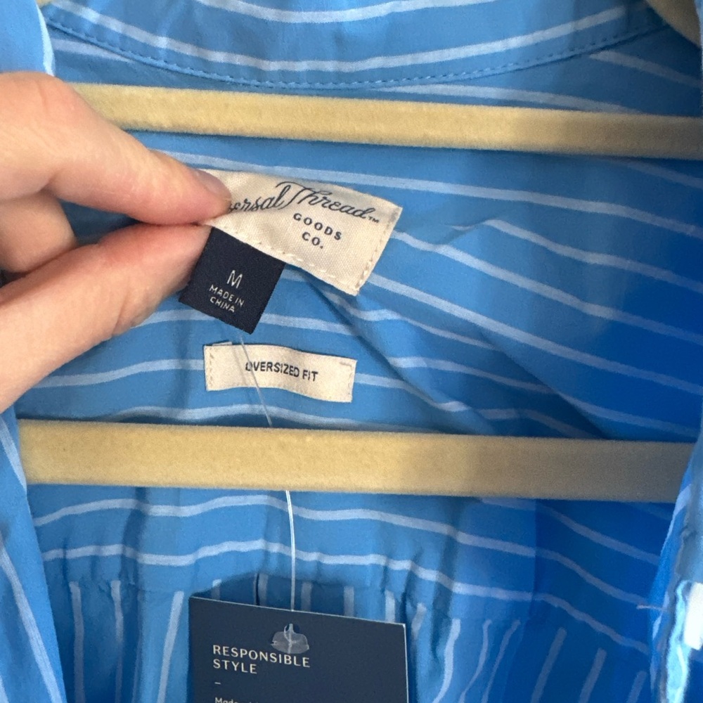 NWT Blue Striped Oversized Buttondown Shirt - Picture 5 of 8